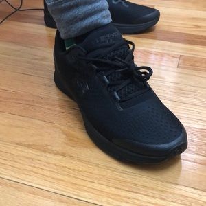 SOLD Under Armour Men Running Shoes